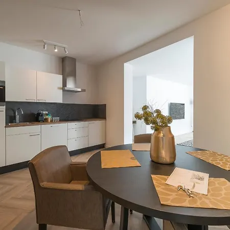Apartmán Spacious Leon With Garden *