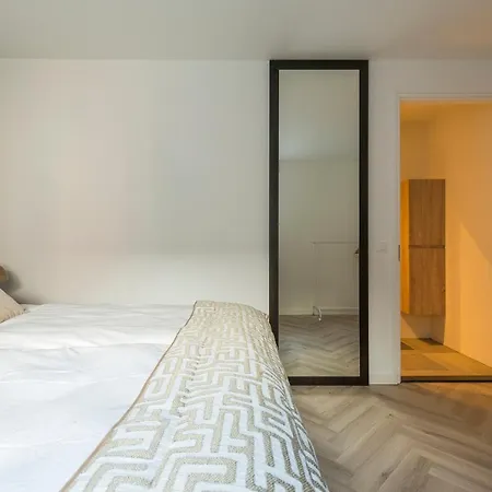 Apartmán Spacious Leon With Garden *